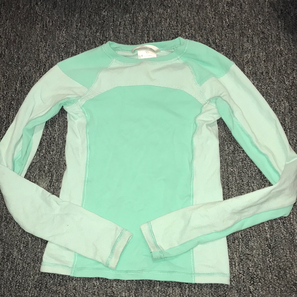 Seafoam green ivivva shirt